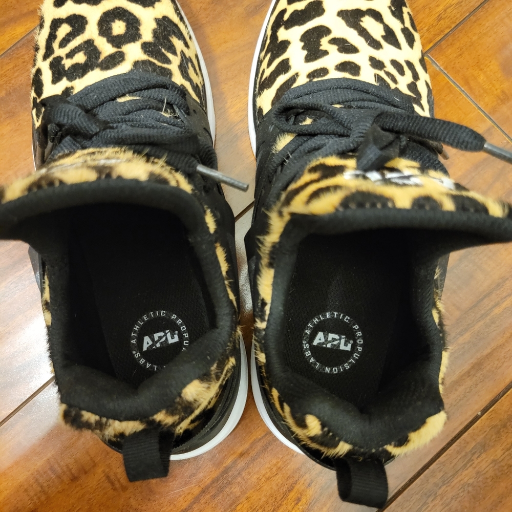 apl cheetah print shoes